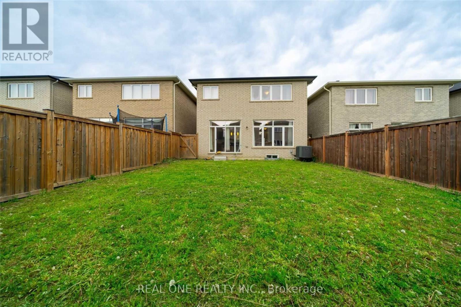 34 House Lane, Hamilton, ON - Outdoor