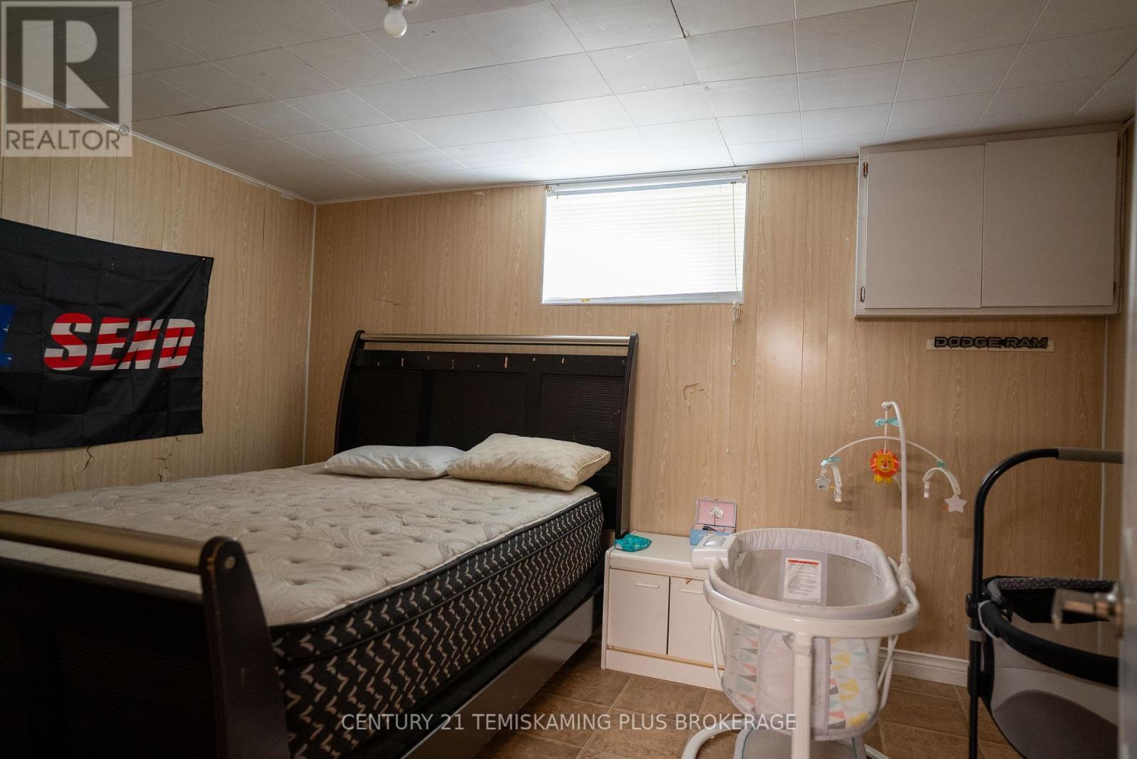 242 Bruce Street, Temiskaming Shores (Haileybury), ON - Indoor Photo Showing Bedroom