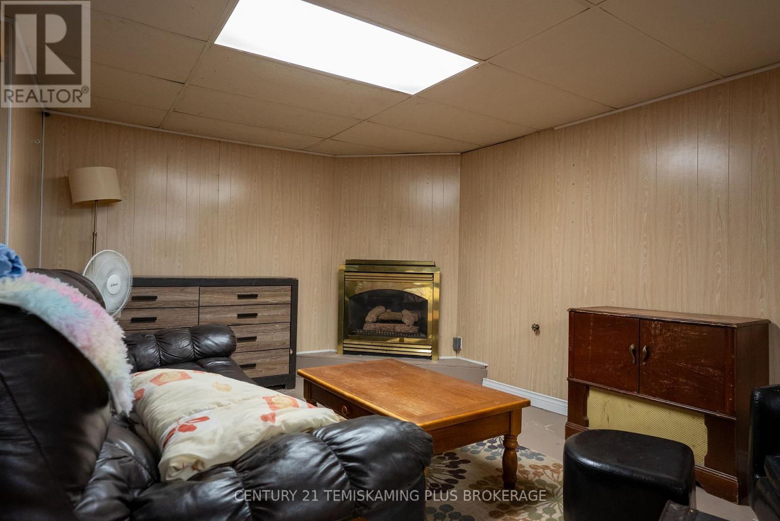 242 Bruce Street, Temiskaming Shores (Haileybury), ON - Indoor