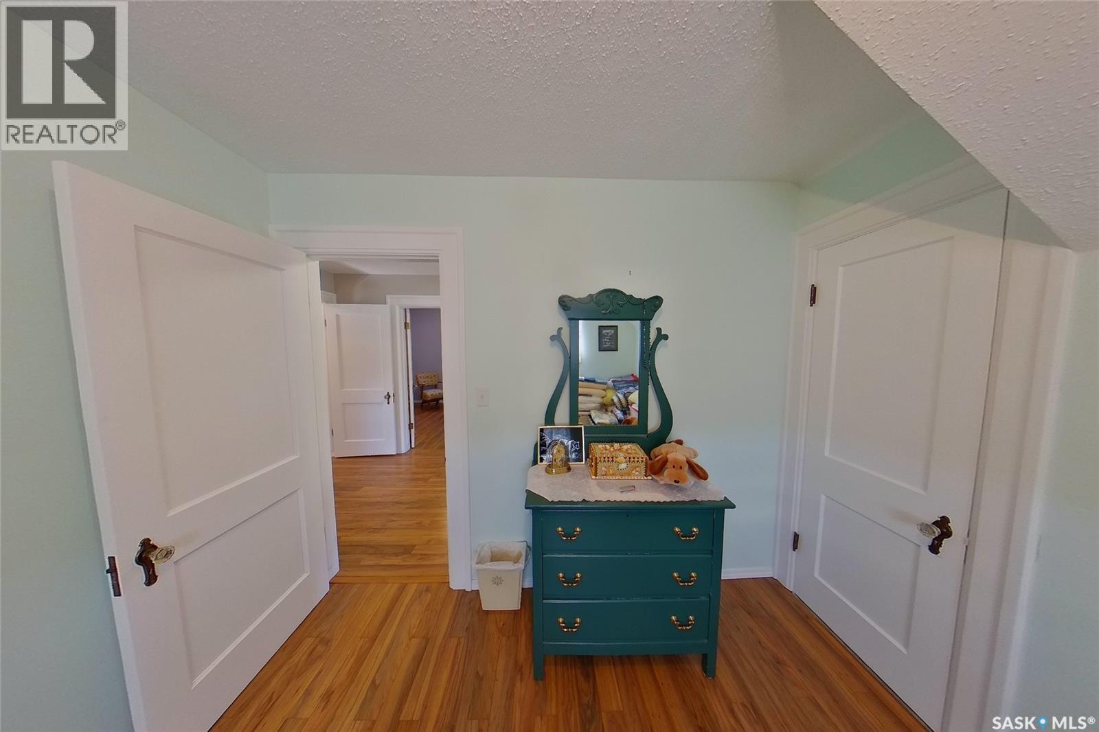 Lambert Acreage, Lakeside Rm No. 338, SK - Indoor