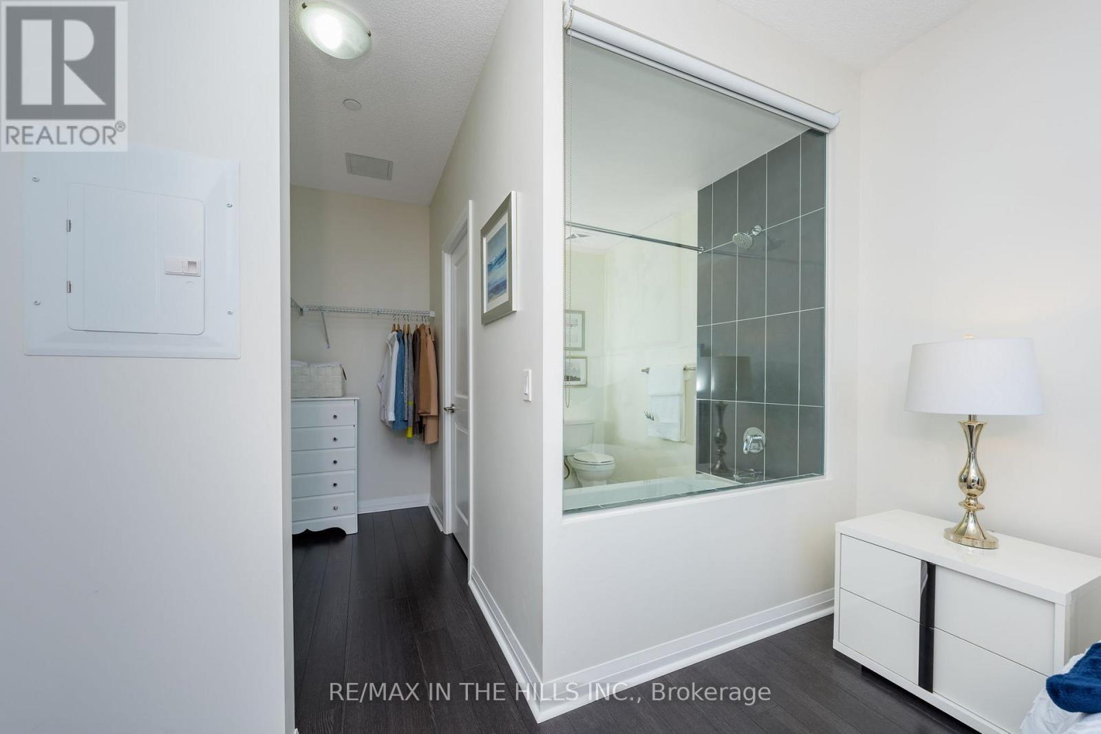 2007 - 55 Eglinton Avenue W, Mississauga, ON - Indoor