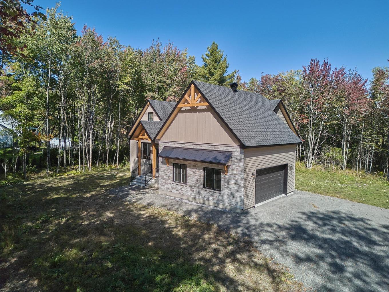 Overall view - 180 Rue De L'Artisan, Saint-Colomban, QC - Outdoor