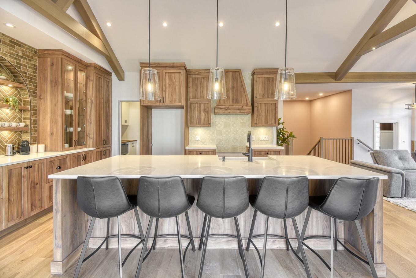 Dinette - 180 Rue De L'Artisan, Saint-Colomban, QC - Indoor Photo Showing Other Room