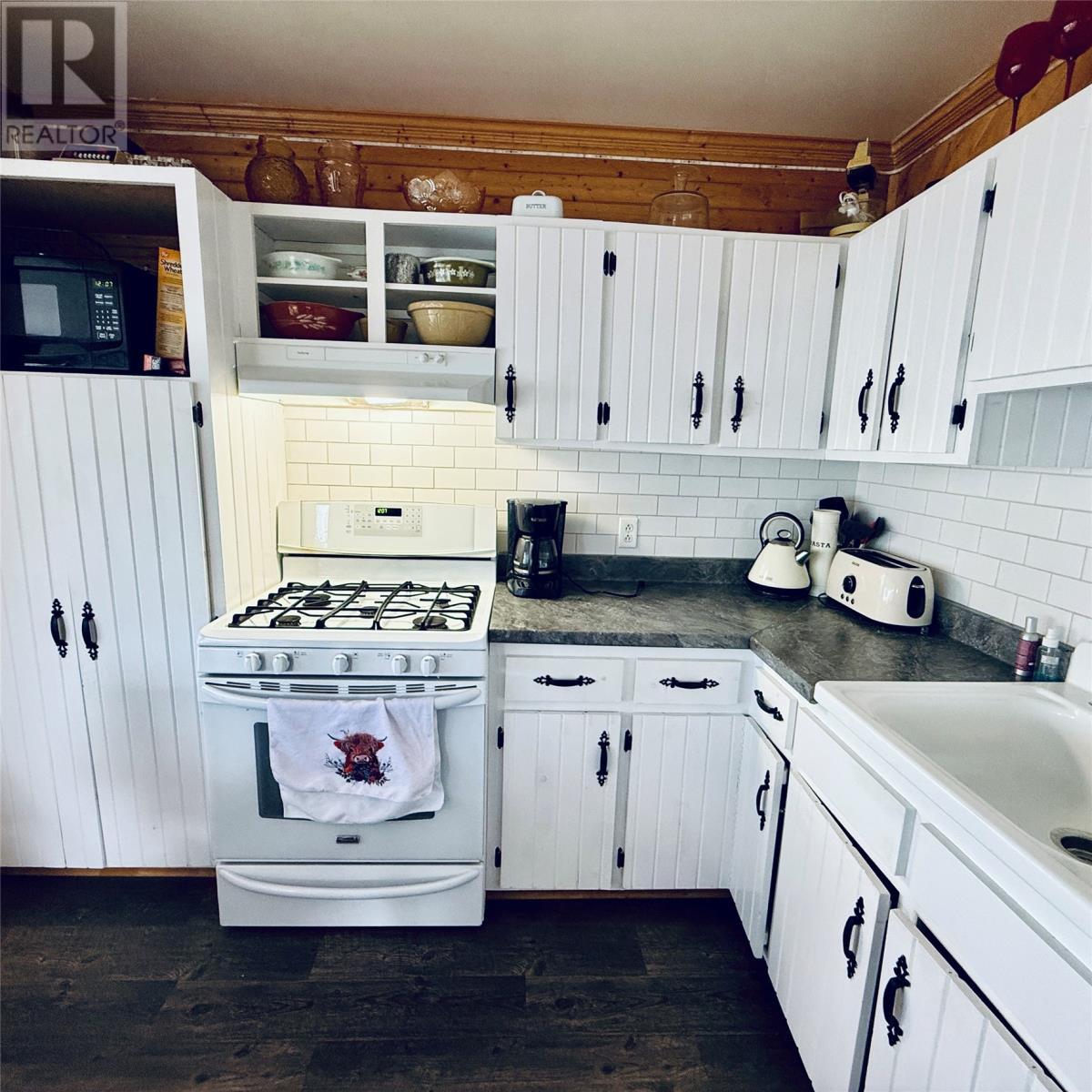 3 Robert Road, South Brook, NL - Indoor Photo Showing Kitchen