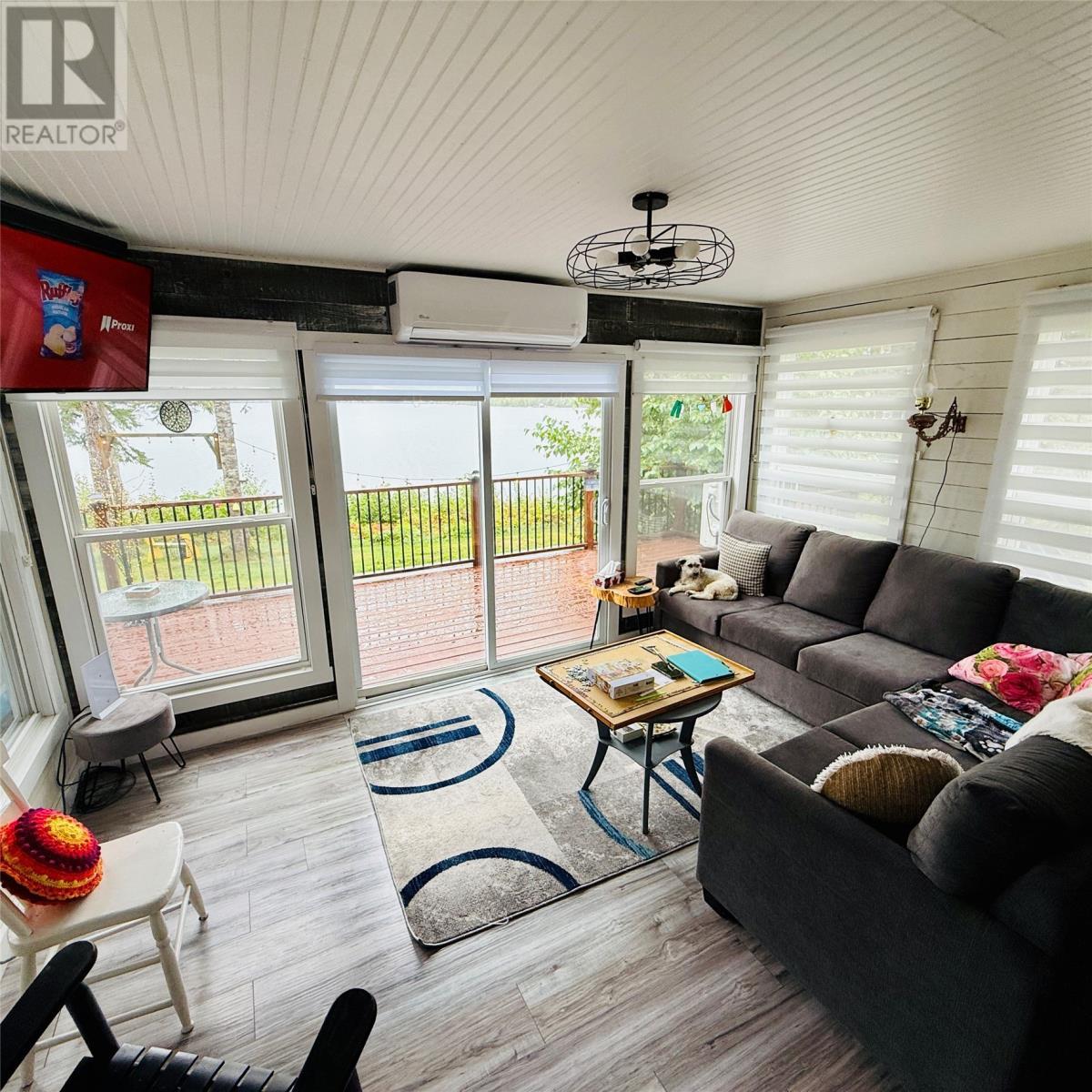 3 Robert Road, South Brook, NL - Indoor Photo Showing Living Room