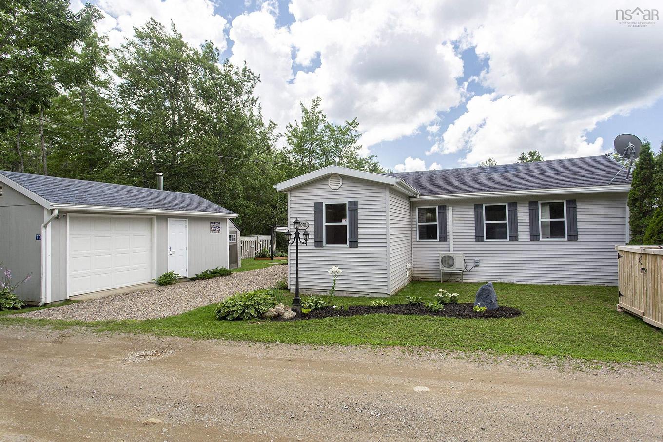 73 Q-12 Road, Lake George, NS