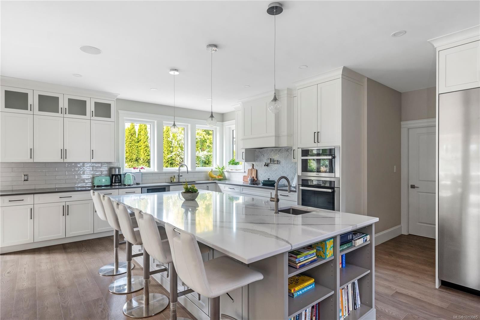 3350 Weald Rd, Oak Bay, BC