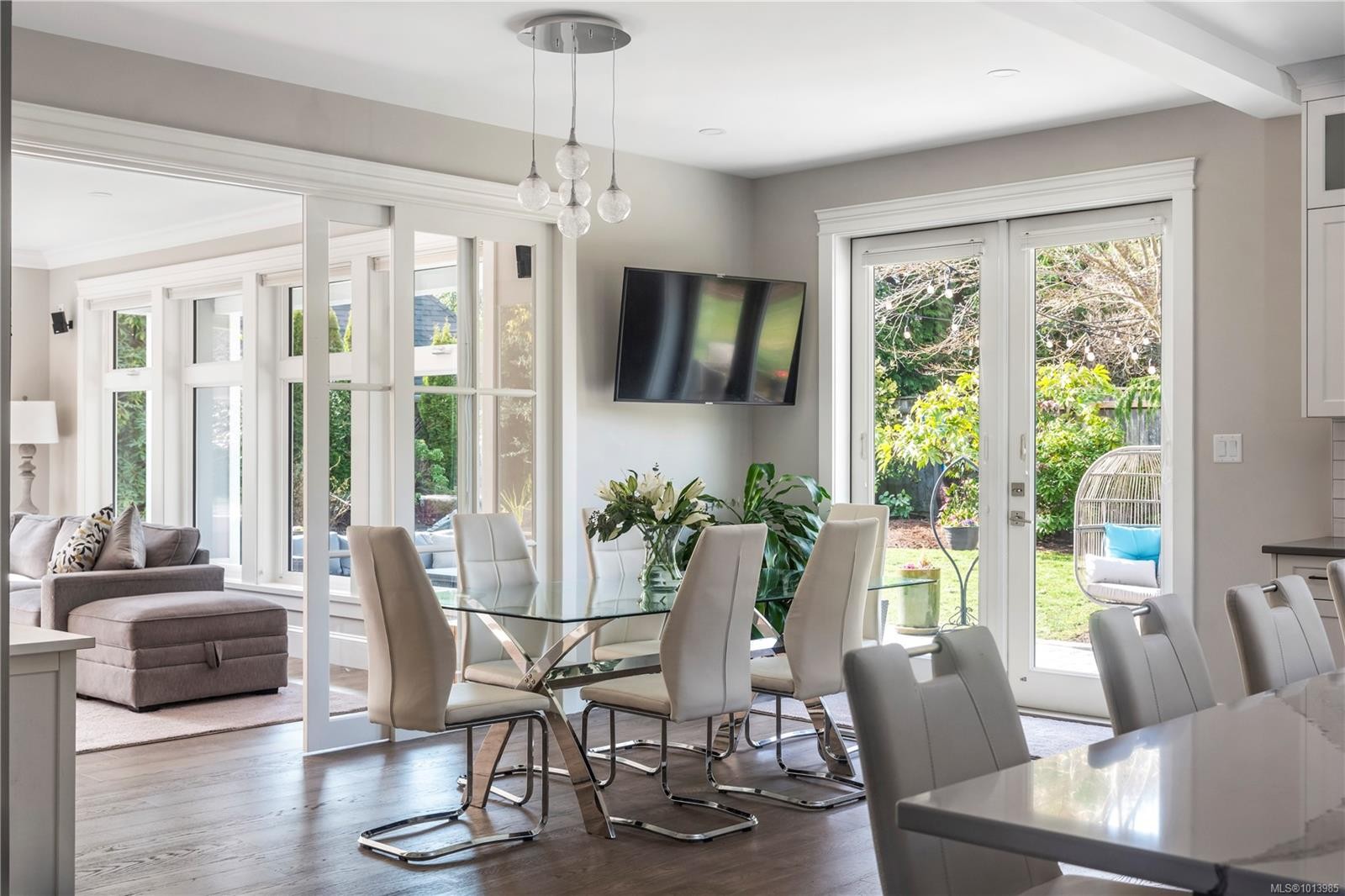 3350 Weald Rd, Oak Bay, BC