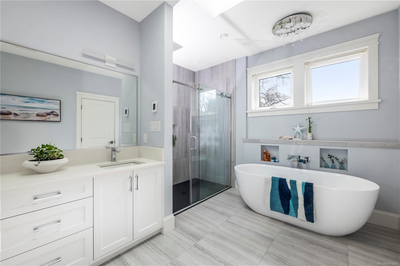 3350 Weald Rd, Oak Bay, BC