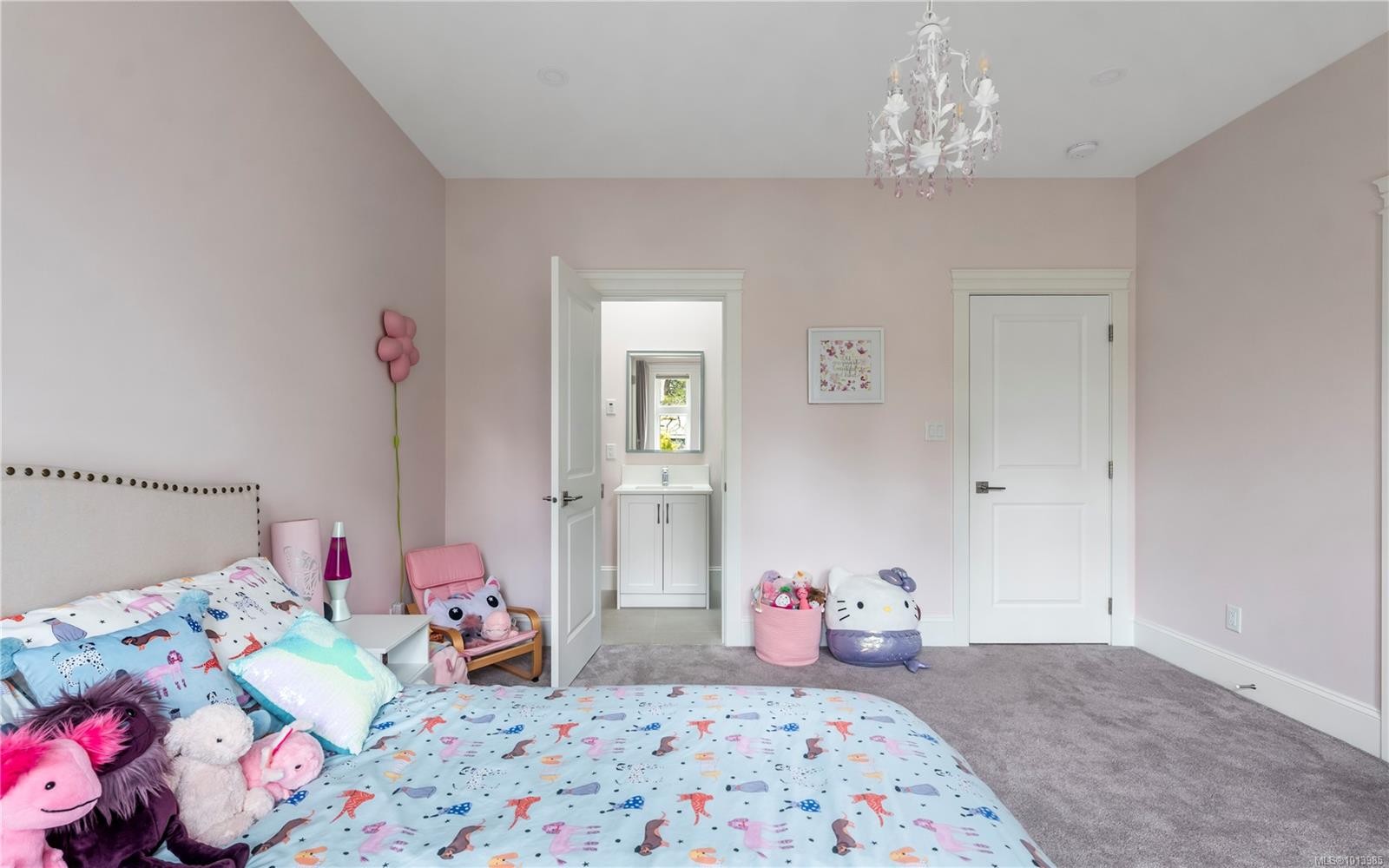 3350 Weald Rd, Oak Bay, BC