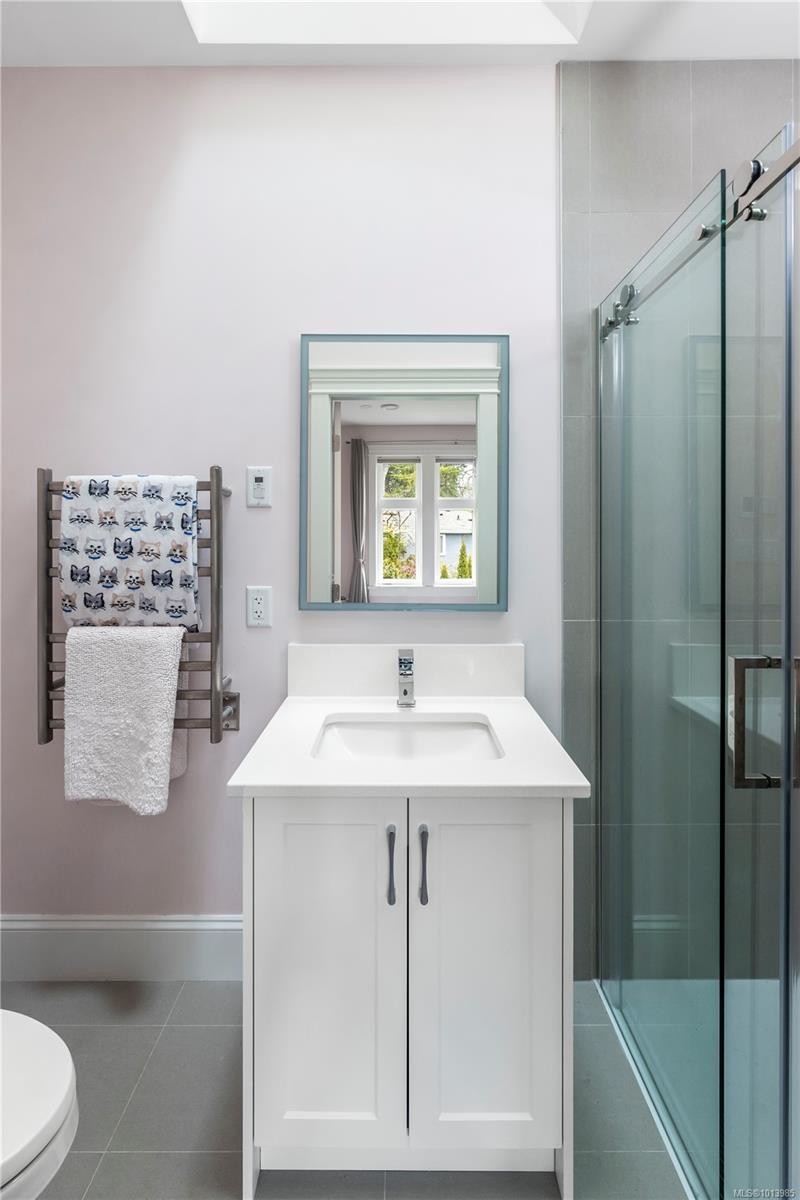 3350 Weald Rd, Oak Bay, BC