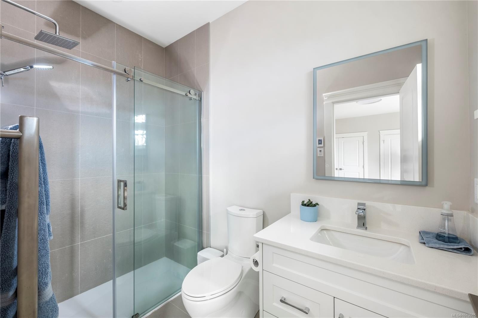 3350 Weald Rd, Oak Bay, BC