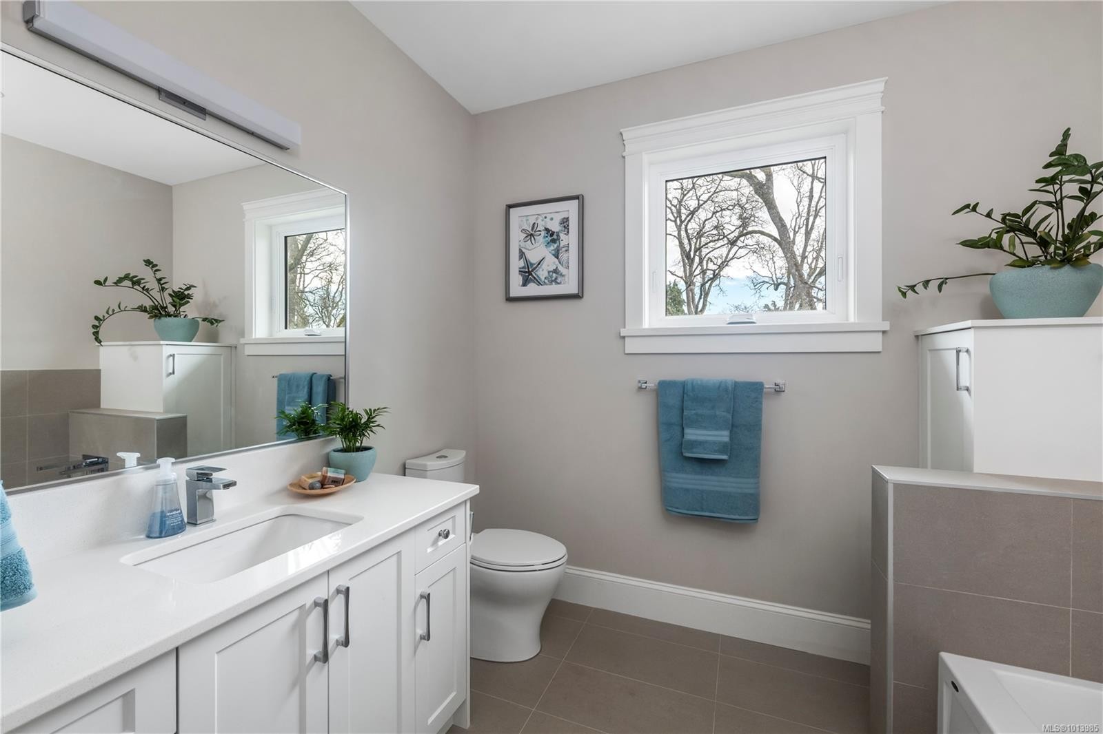 3350 Weald Rd, Oak Bay, BC