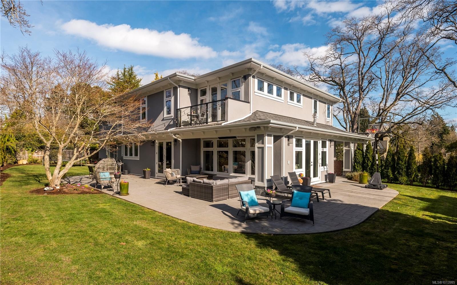 3350 Weald Rd, Oak Bay, BC