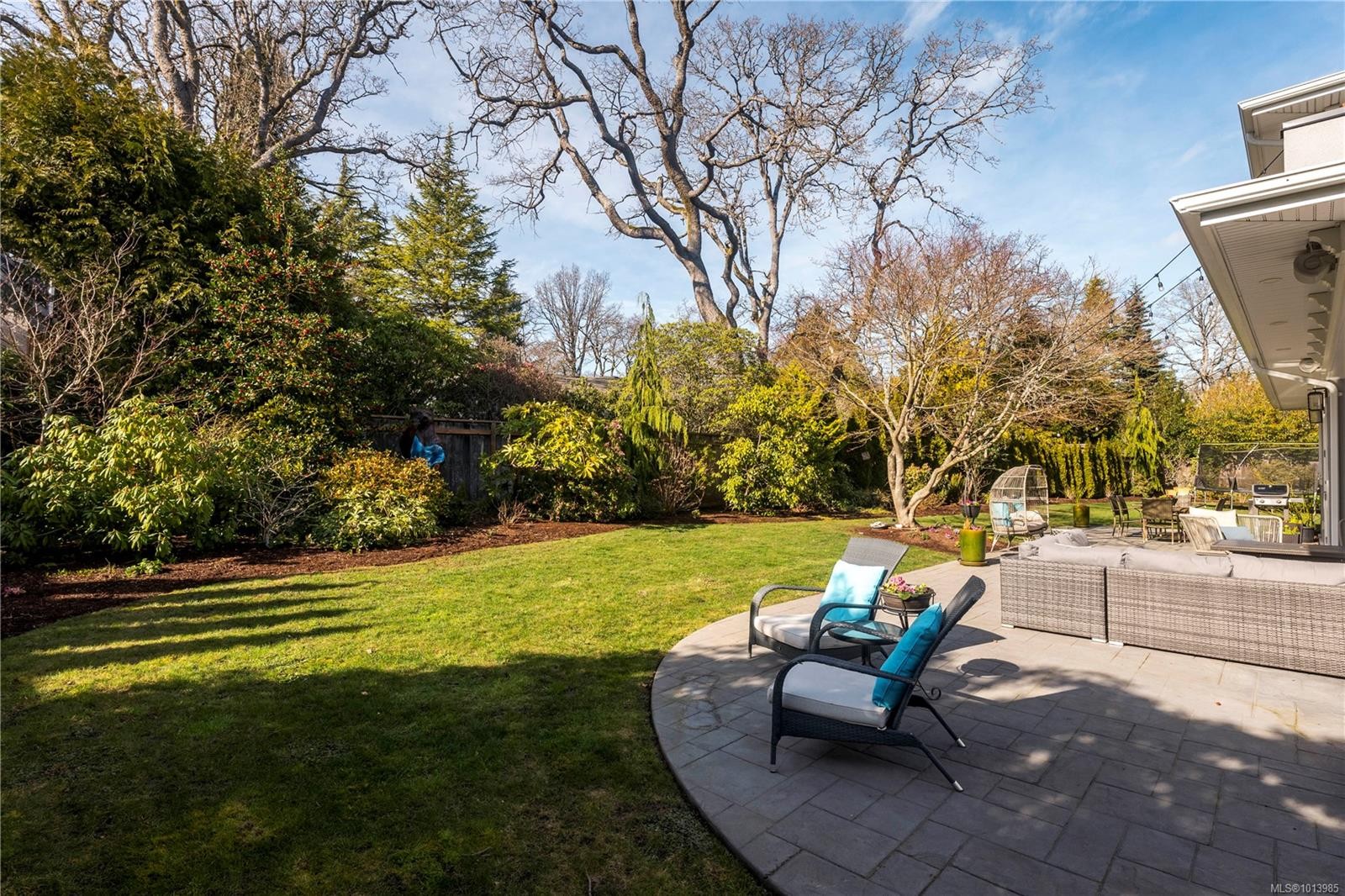 3350 Weald Rd, Oak Bay, BC