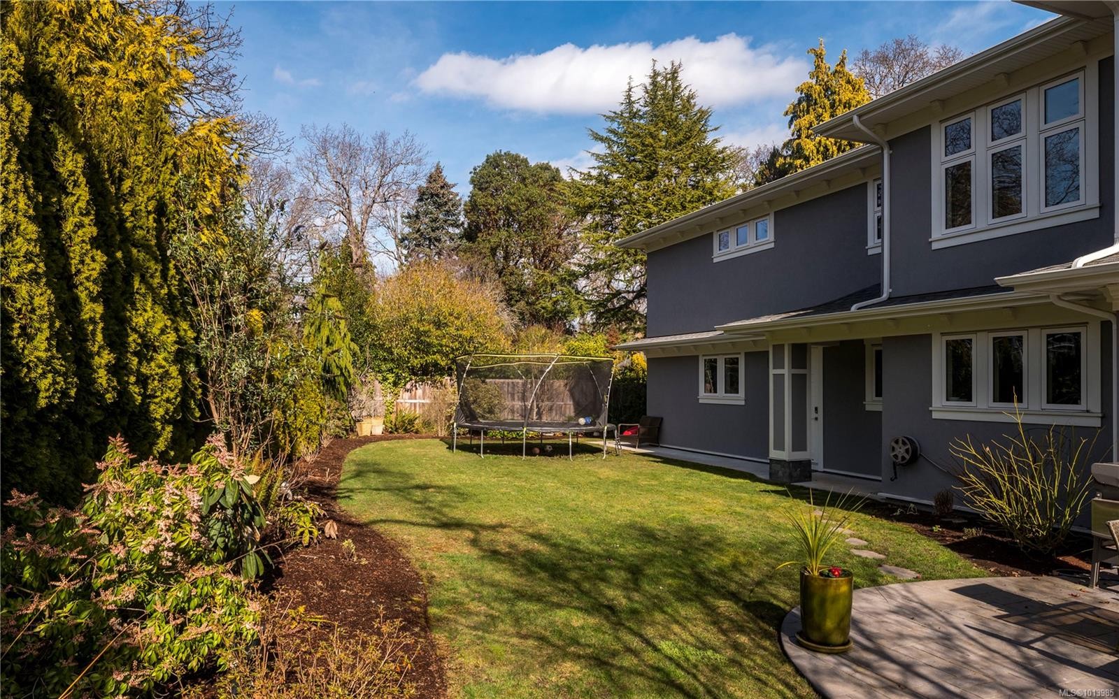 3350 Weald Rd, Oak Bay, BC