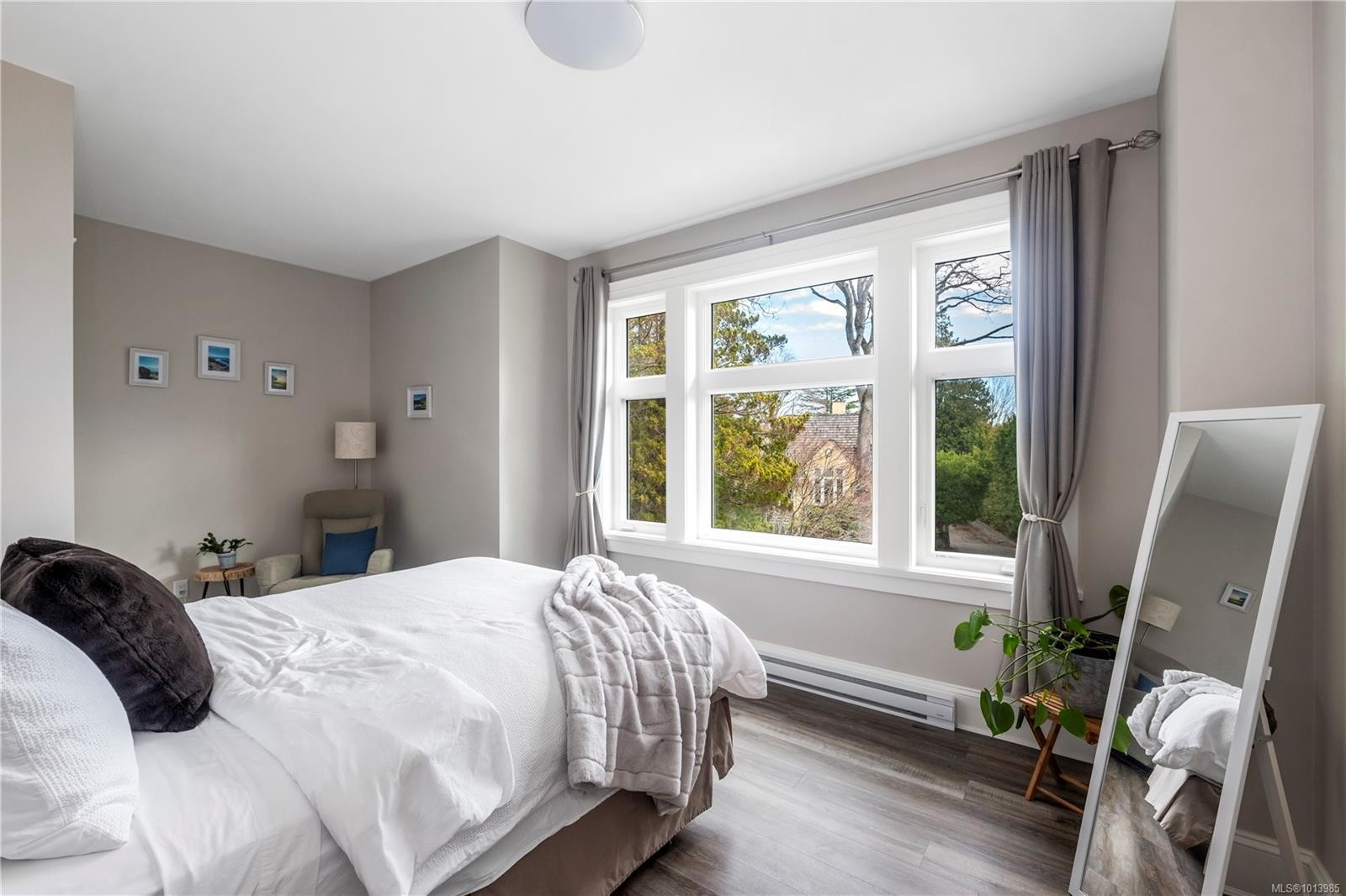 3350 Weald Rd, Oak Bay, BC