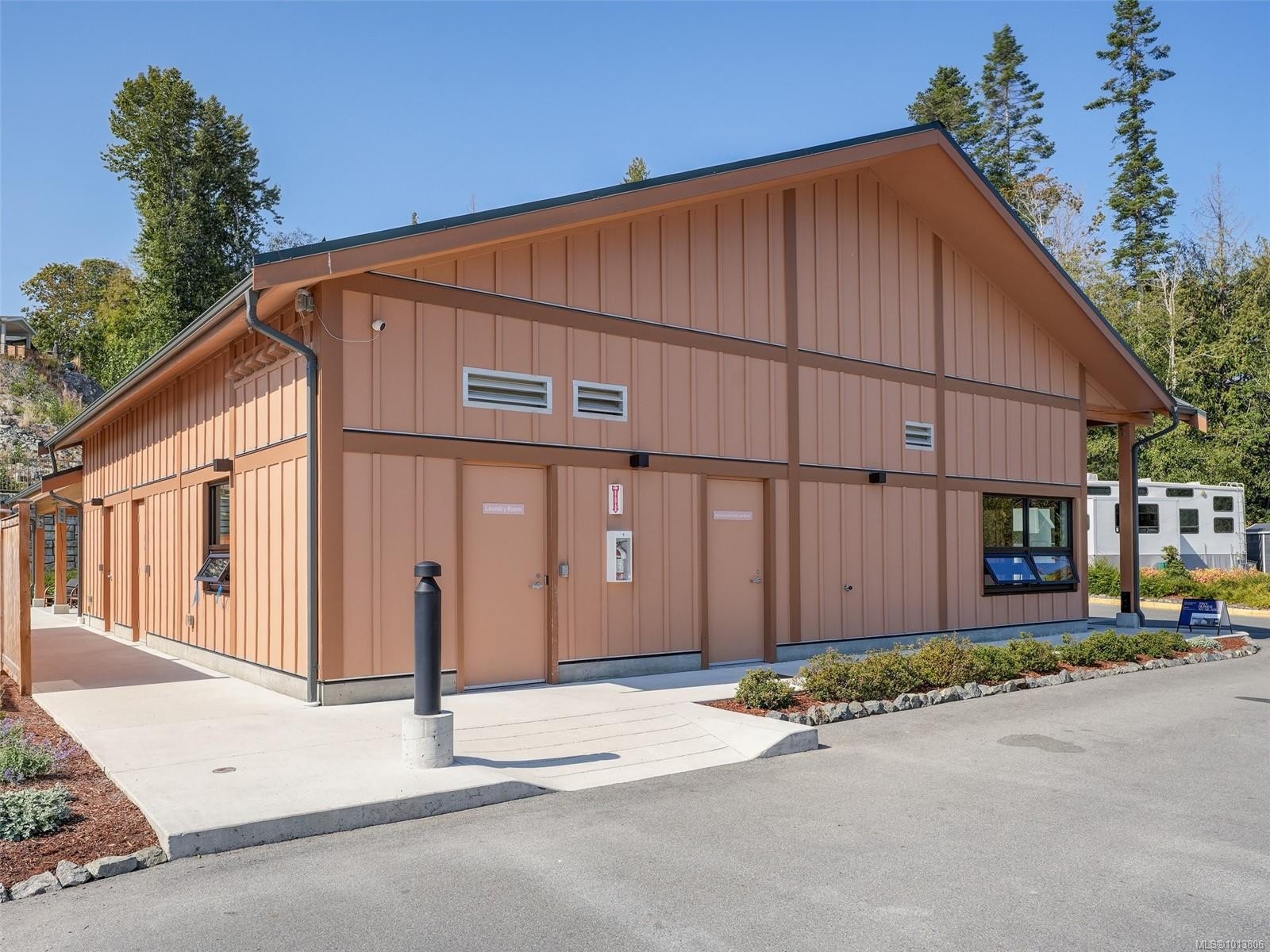 431-747 Old Place Rd, Central Saanich, BC