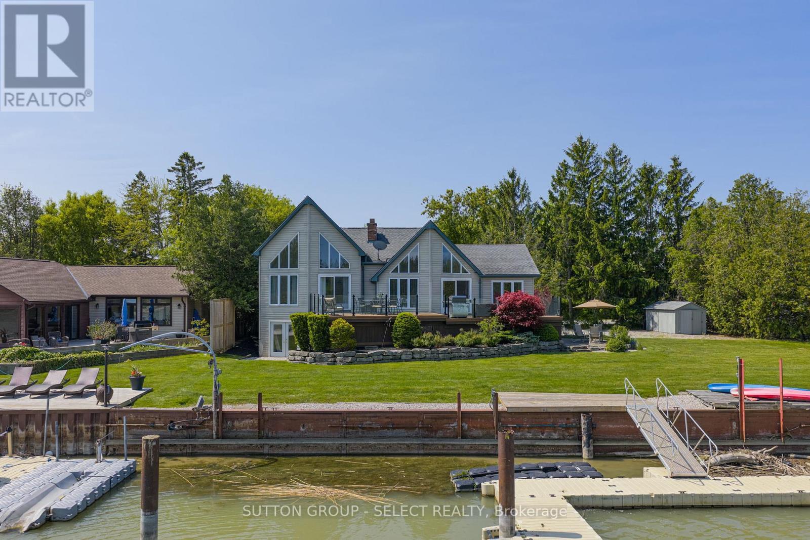 7474 Riverside Drive, Lambton Shores (Port Franks), ON - Outdoor