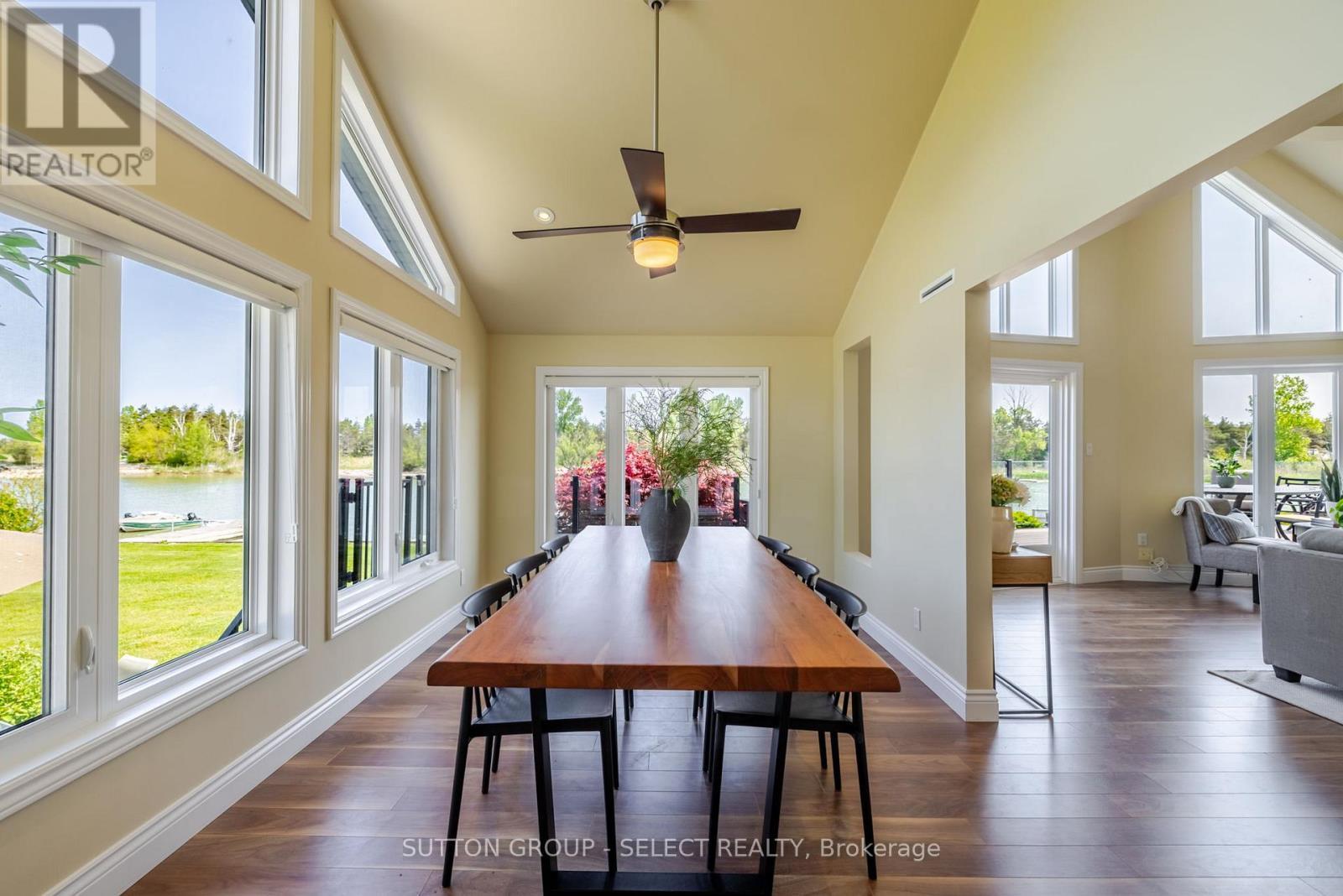 7474 Riverside Drive, Lambton Shores (Port Franks), ON - Indoor