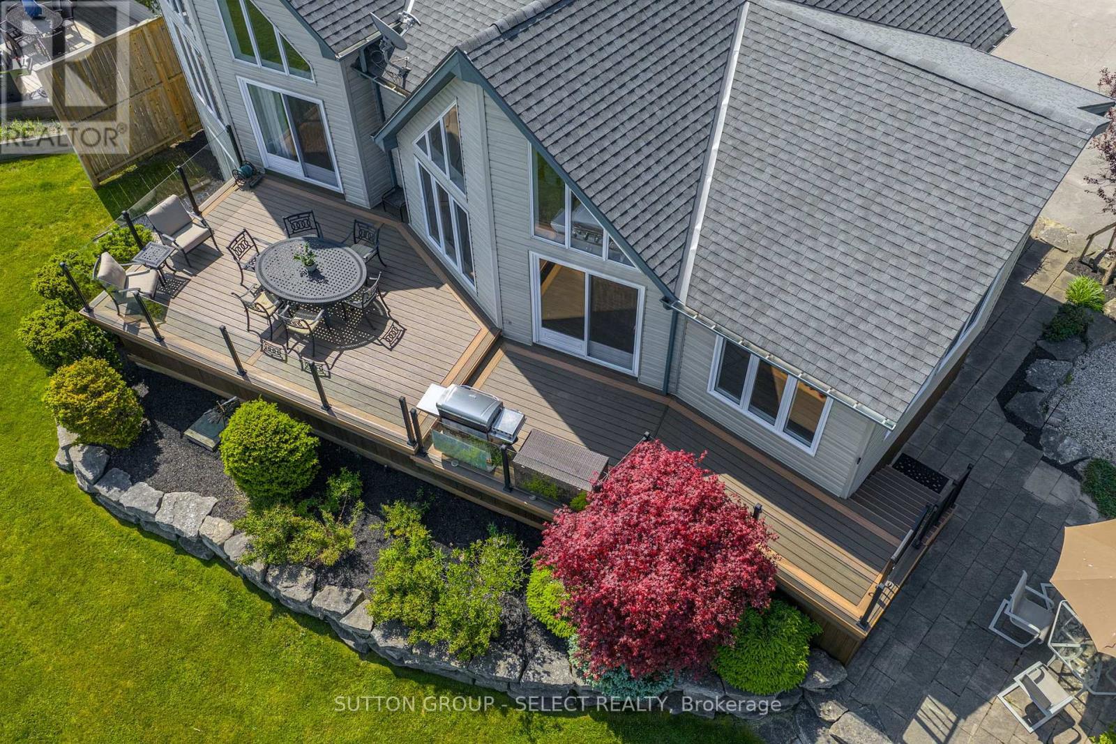 7474 Riverside Drive, Lambton Shores (Port Franks), ON - Outdoor