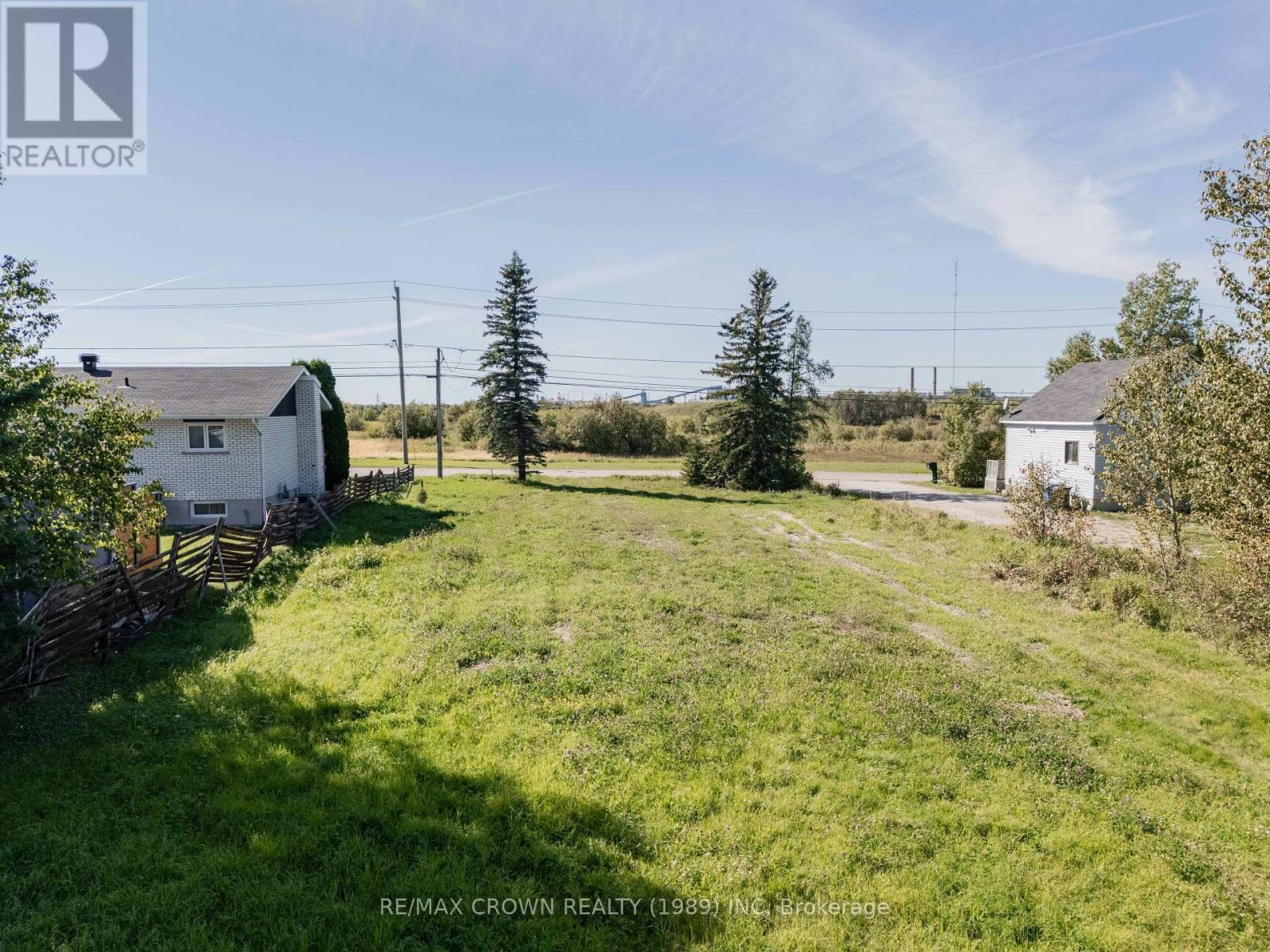 52 Brunelle Road S, Kapuskasing, ON