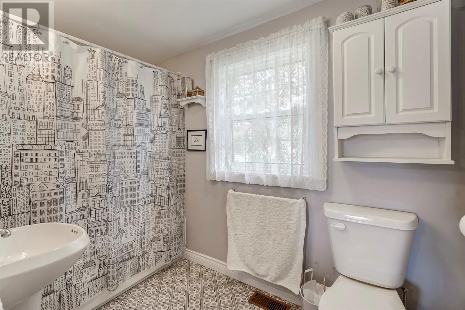 5-7 Magistrates Hill, Brigus, NL - Indoor Photo Showing Bathroom