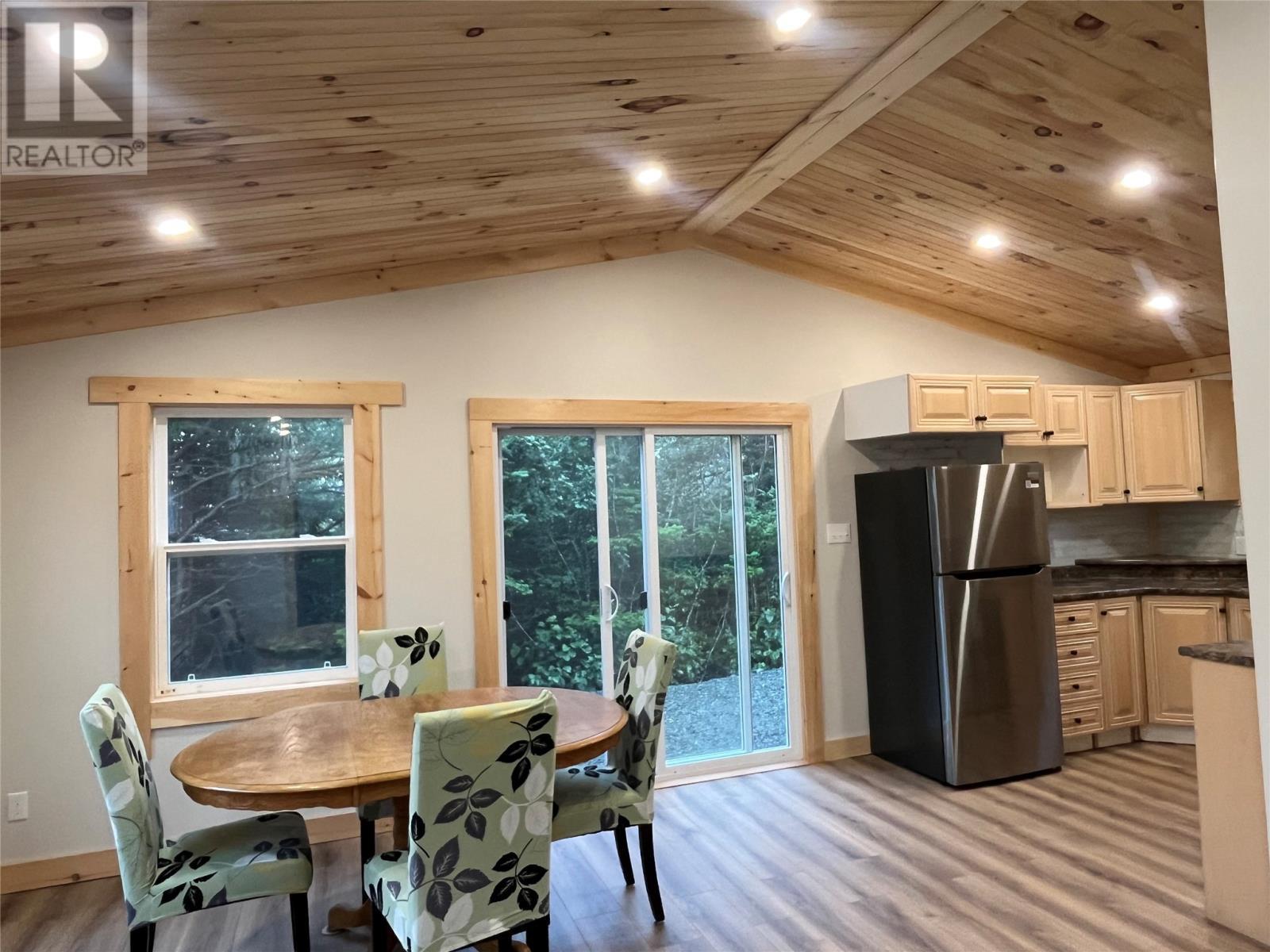 50 Mobile Road, Mobile, NL - Indoor