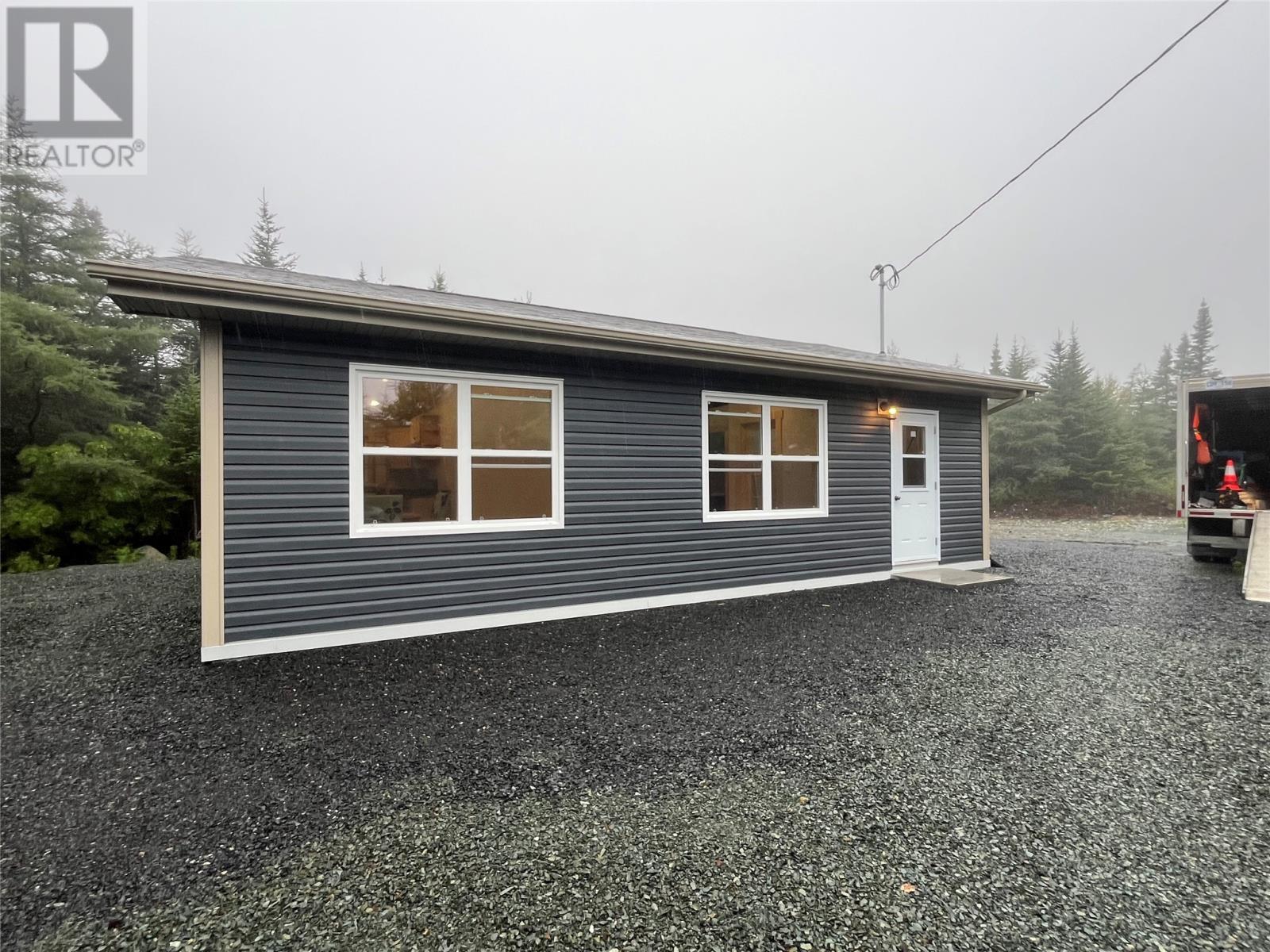 50 Mobile Road, Mobile, NL - Outdoor