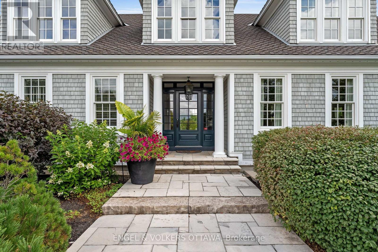 6029 Rideau Valley Drive N, Ottawa, ON - Outdoor With Facade