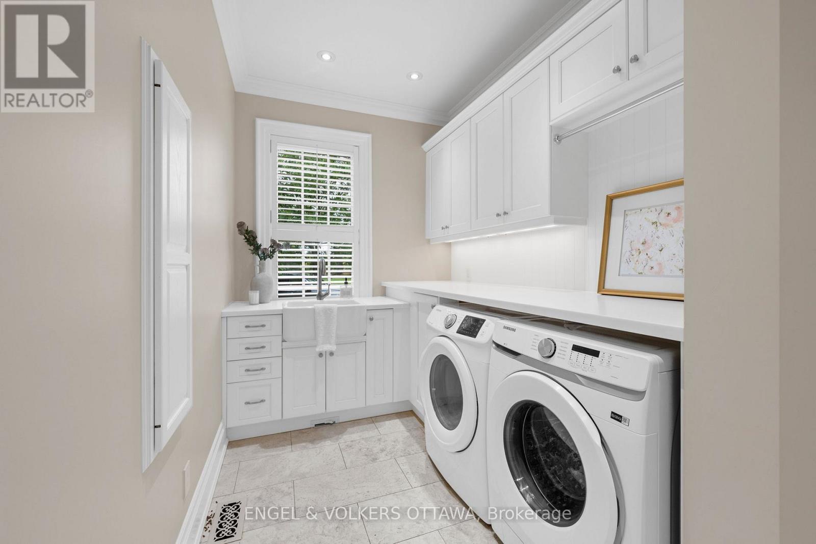 6029 Rideau Valley Drive N, Ottawa, ON - Indoor Photo Showing Laundry Room