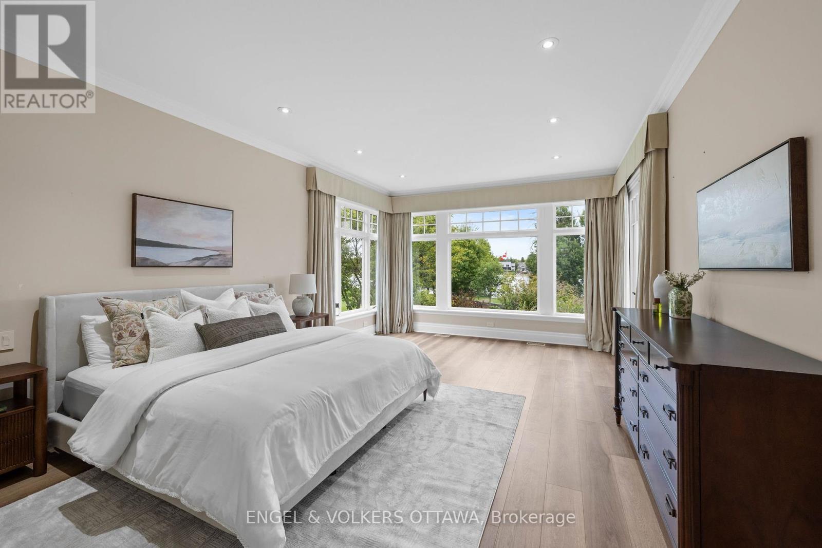 6029 Rideau Valley Drive N, Ottawa, ON - Indoor Photo Showing Bedroom