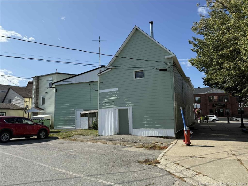 1764-1766-1770 Water St, Miramichi, NB