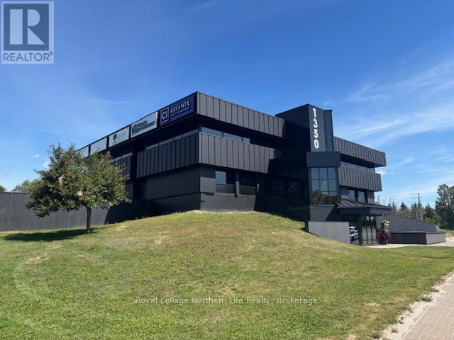 301 - 1350 Fisher Street, North Bay (Central), ON