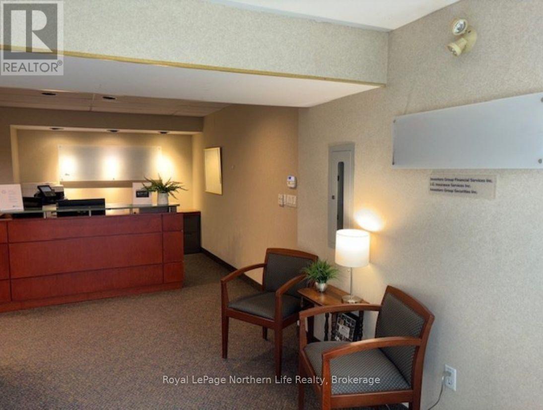 301 - 1350 Fisher Street, North Bay (Central), ON