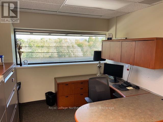 301 - 1350 Fisher Street, North Bay (Central), ON