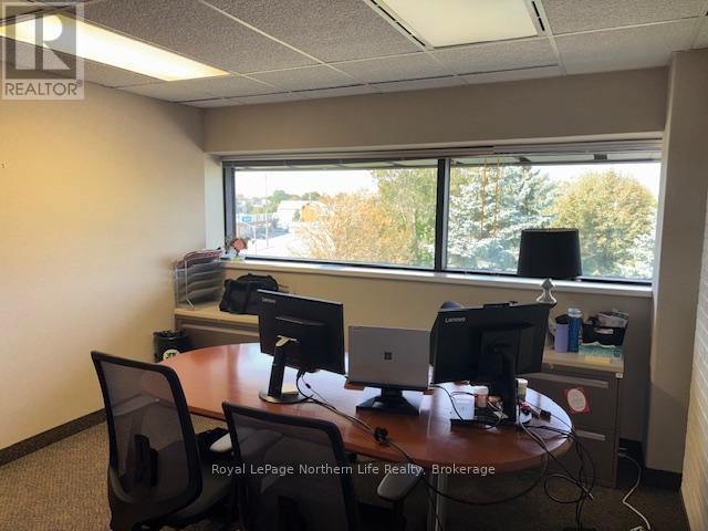 301 - 1350 Fisher Street, North Bay (Central), ON