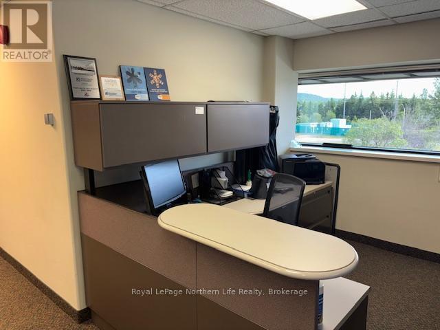 301 - 1350 Fisher Street, North Bay (Central), ON