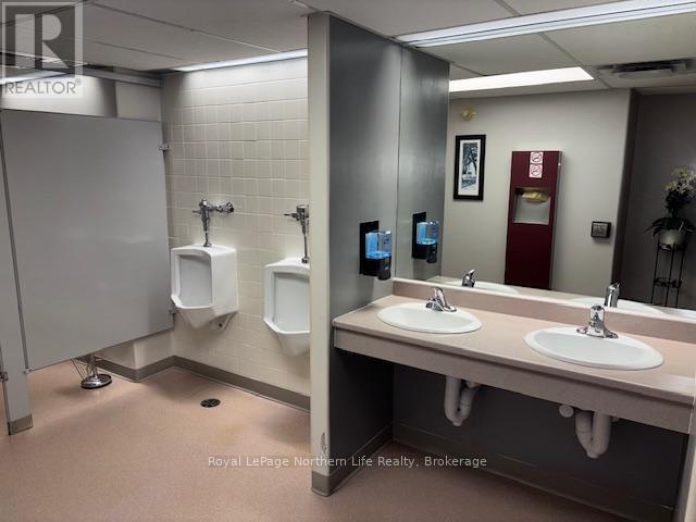 301 - 1350 Fisher Street, North Bay (Central), ON