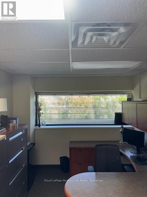 301 - 1350 Fisher Street, North Bay (Central), ON