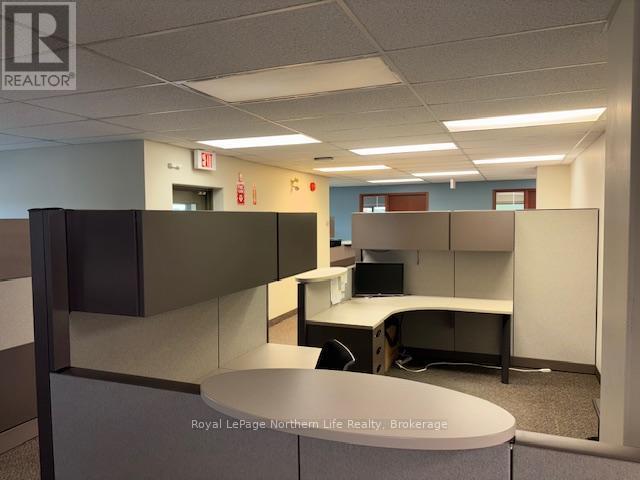 301 - 1350 Fisher Street, North Bay (Central), ON