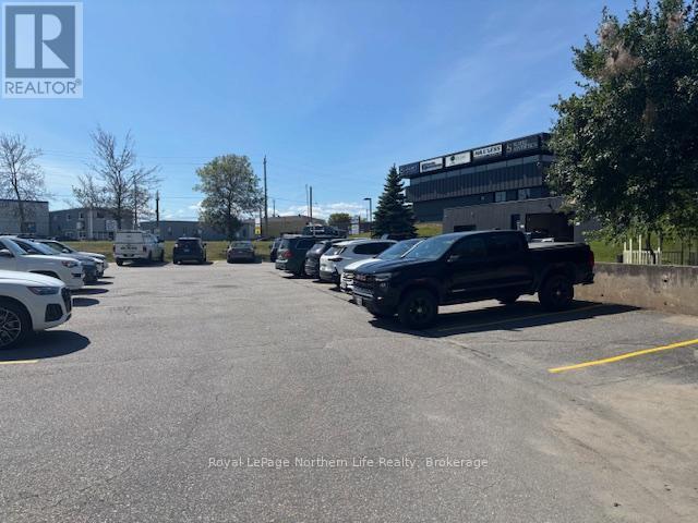 301 - 1350 Fisher Street, North Bay (Central), ON