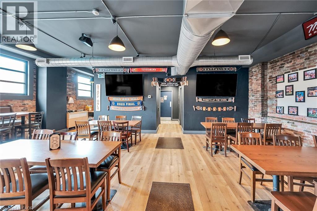 737 Barton Street E, Hamilton, ON