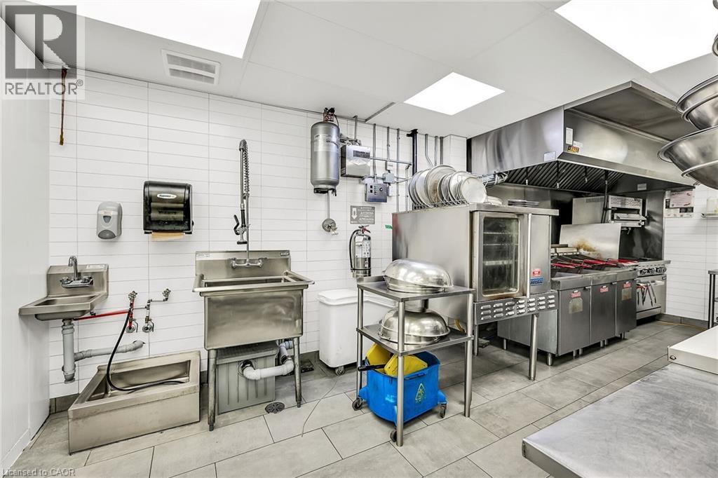 737 Barton Street E, Hamilton, ON