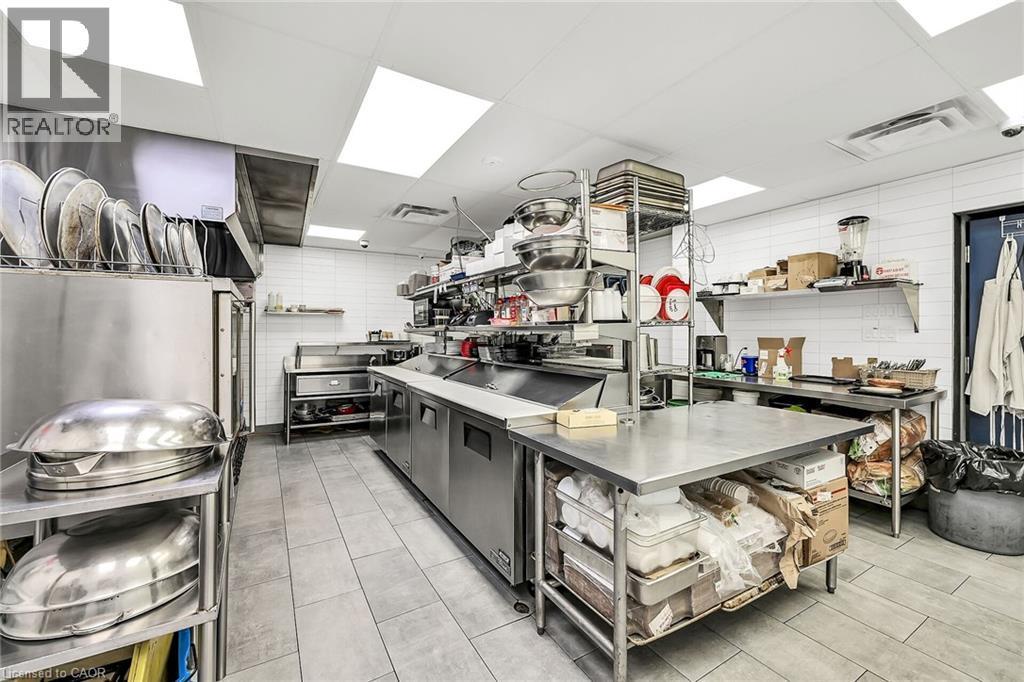 737 Barton Street E, Hamilton, ON