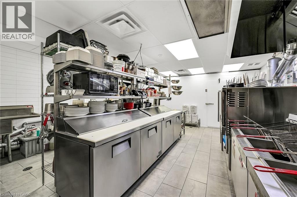 737 Barton Street E, Hamilton, ON