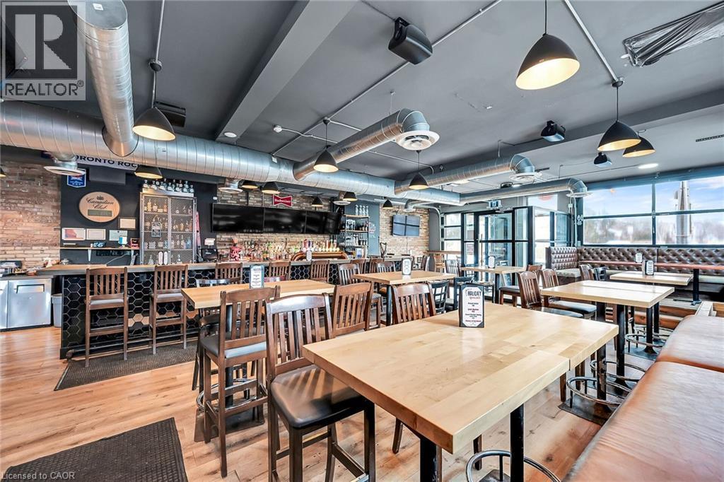 737 Barton Street E, Hamilton, ON