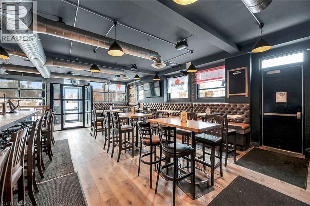 737 Barton Street E, Hamilton, ON