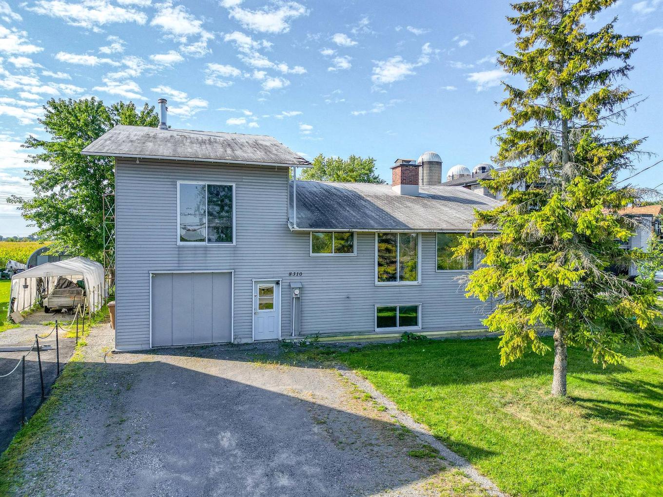 Photo aérienne - 8310 Boul. Des Mille-Îles, Laval (Saint-François), QC - Outdoor