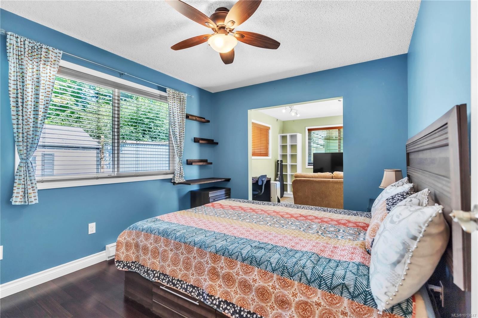 1985 Saunders Rd, Sooke, BC